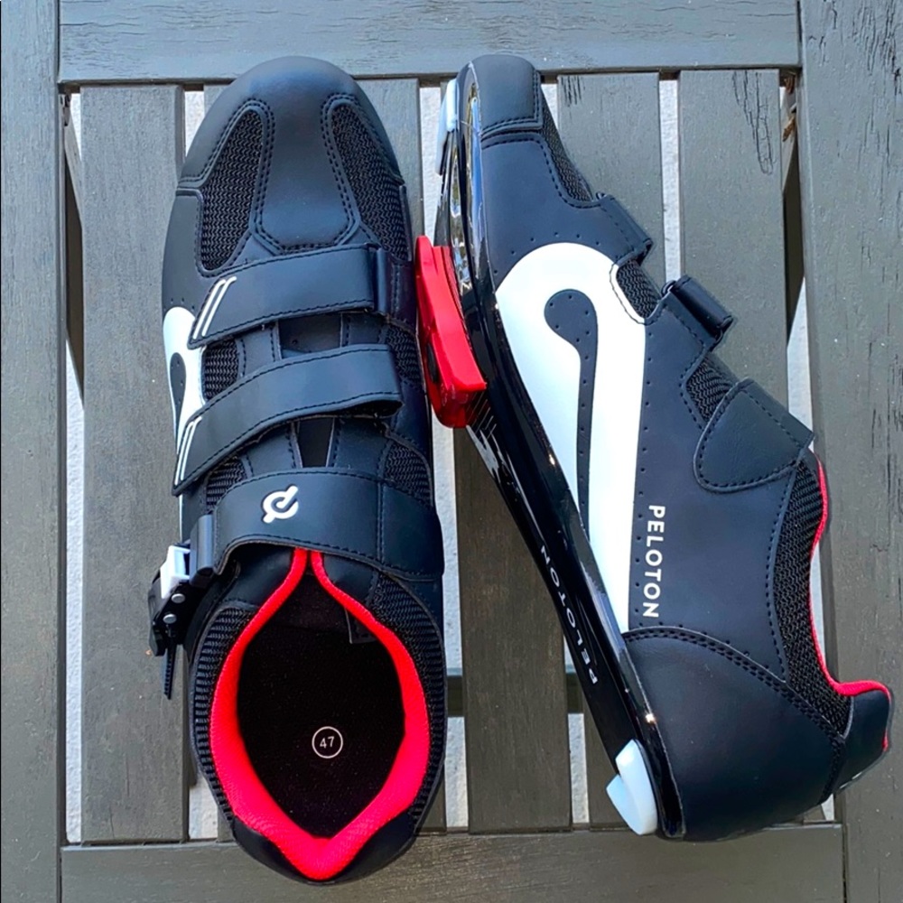 Peloton cycling shoes with cleats sz47